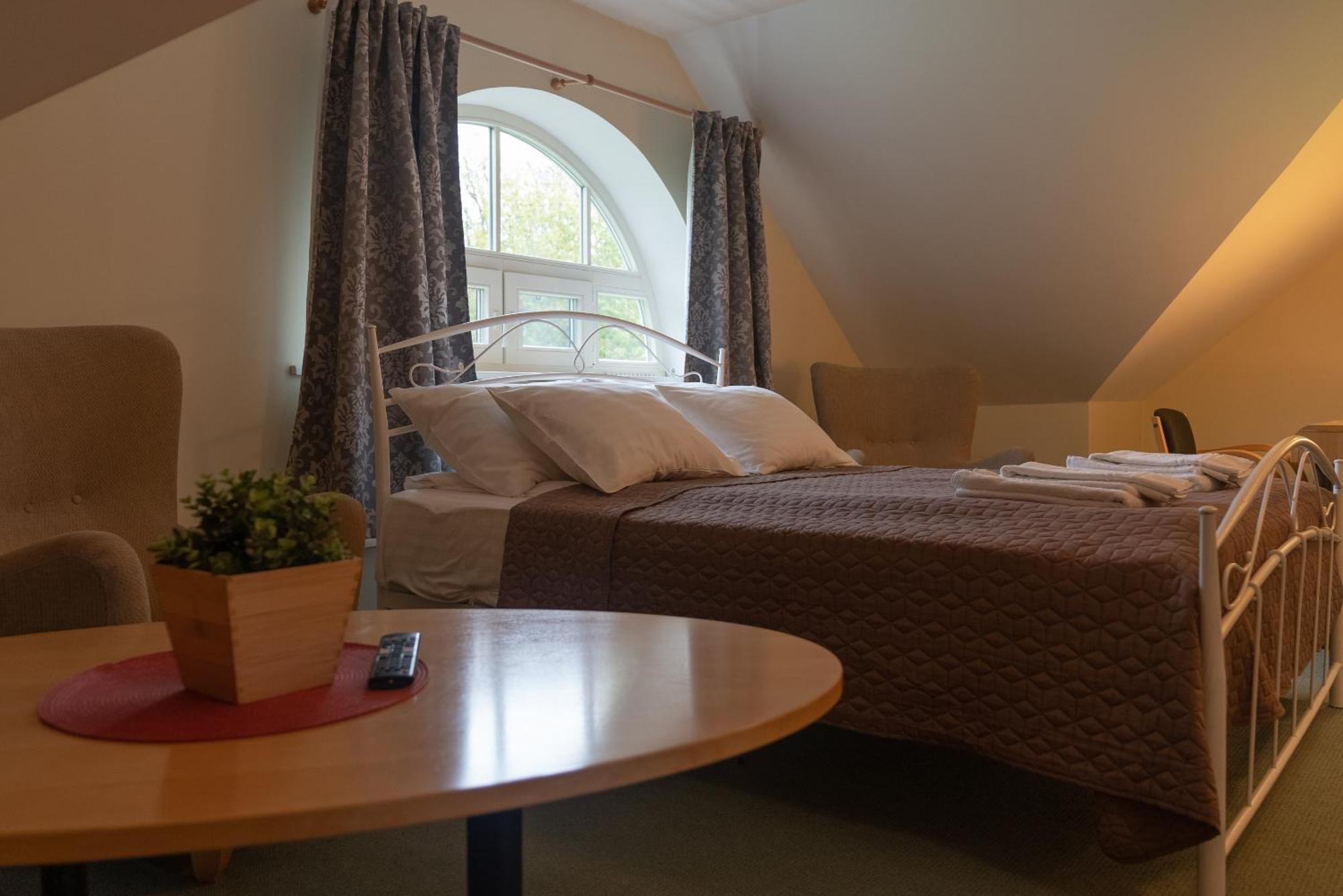Kuelalistemaja Kukruse Residents Hotel Kohtla-Jarve Luaran gambar