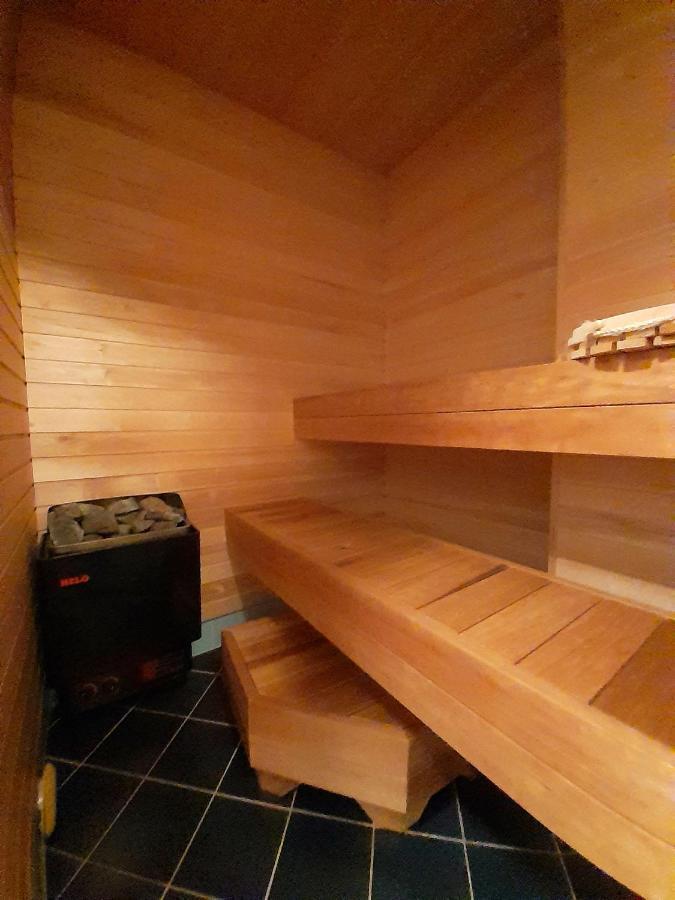 Kuelalistemaja Kukruse Residents Hotel Kohtla-Jarve Luaran gambar